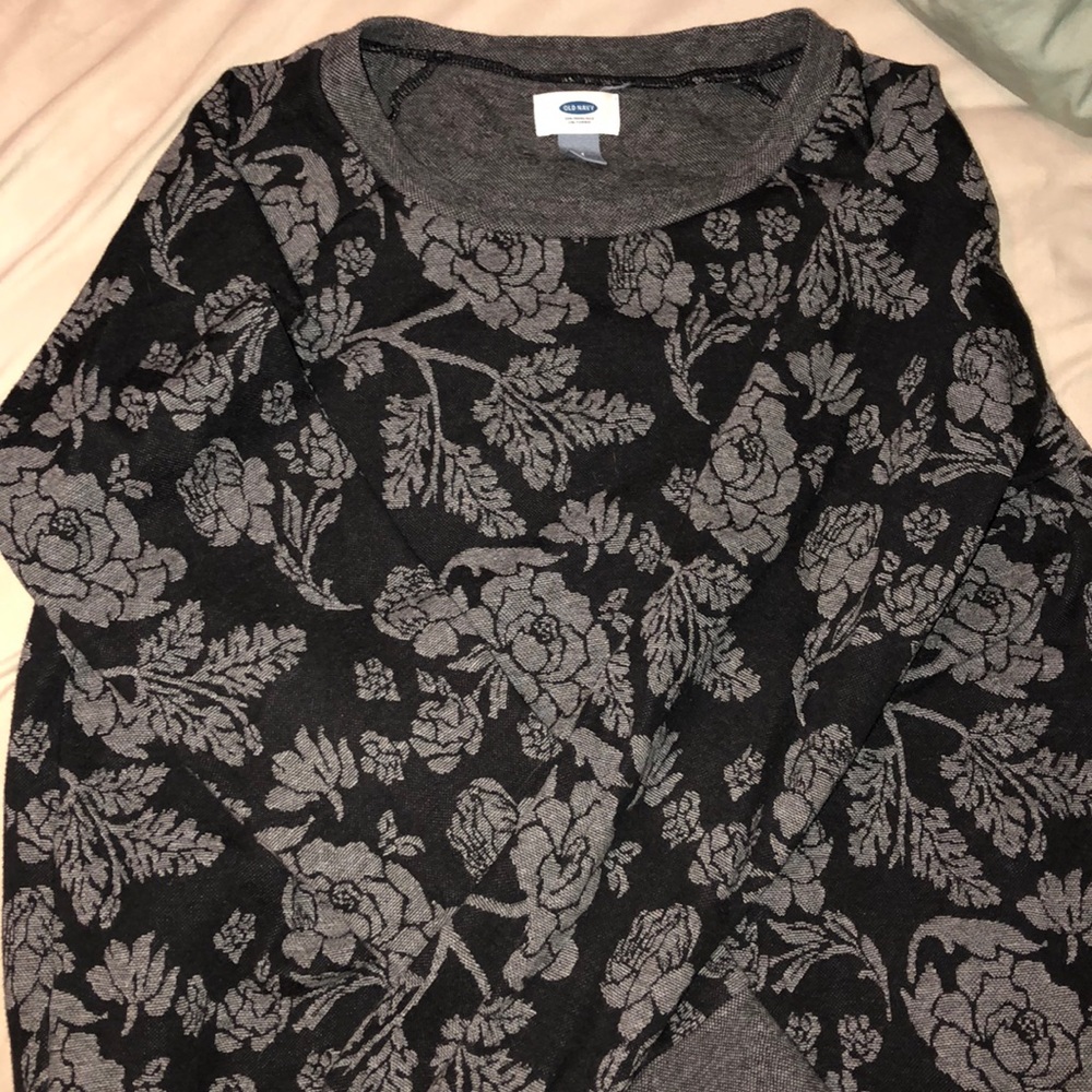 patterned pullover
